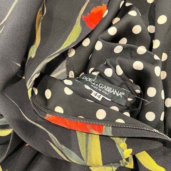 Dolce & Gabbana Shift Dress
Tree-Quarter Sleeve with crew neck 
Size IT44 - Picture 5 of 9